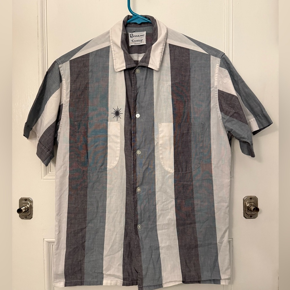 Rare Vintage 1950s detailed button-down by Campus. sz Small